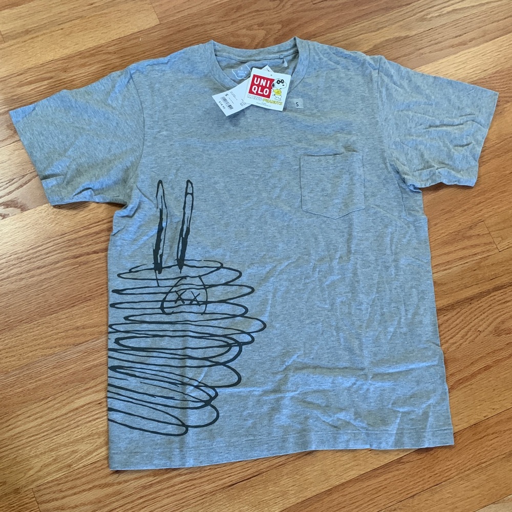KAWS x Uniqlo Peanuts T Shirt Men Size S